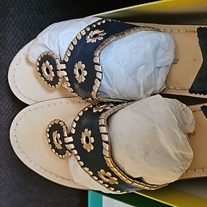 Women's sandals 9.5